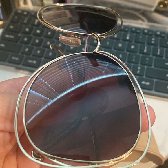 NWOT Chloé Carlina CE119S 734 Smoke Grey Lens Gold Frame Oversized Sunglasses - Picture 10 of 16